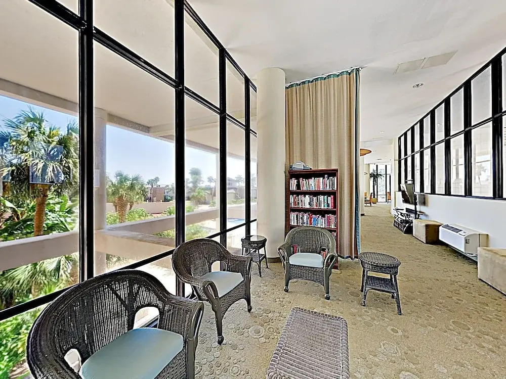 Stylish Sunchase W/ Panoramic Gulf Views! 2 Bedroom Condo
