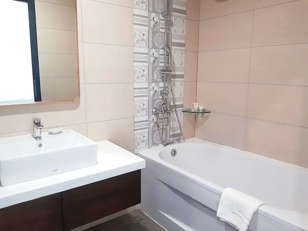 Harry Phu Quoc Hotel