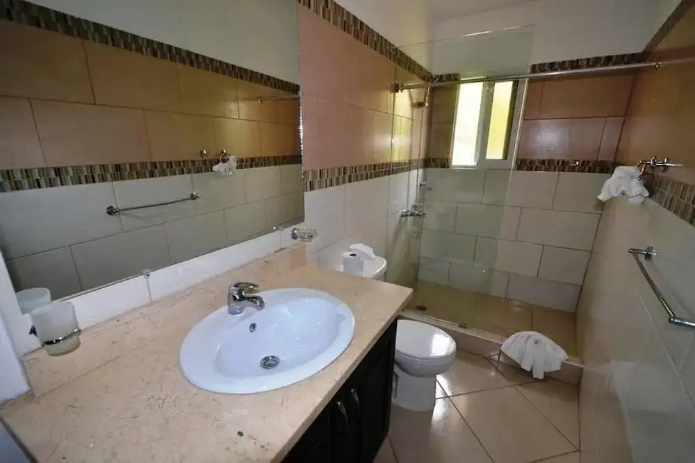 Specially Design 6 Bedroom Villa With King Beds