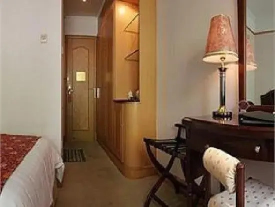 Qianhe International Hotel