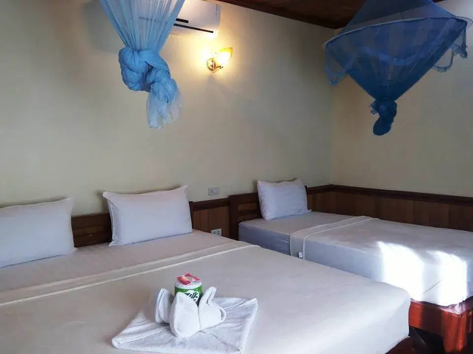 Nongsak Riverside Guesthouse & Nongsak Guesthouse