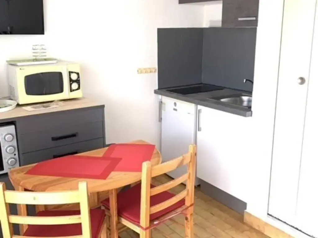 Appartement Balaruc-les-Bains, 1 pièce, 3 personnes - FR-1-503-113