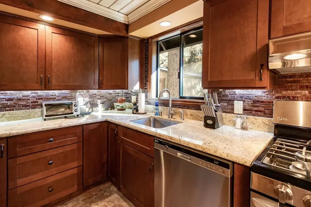 Wander Inn-1885 by Big Bear Vacations