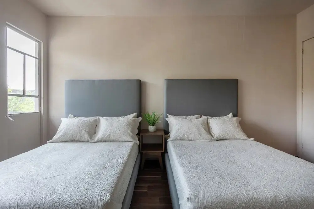 Mexican City Oasis - 3BR Apartment - Laundry