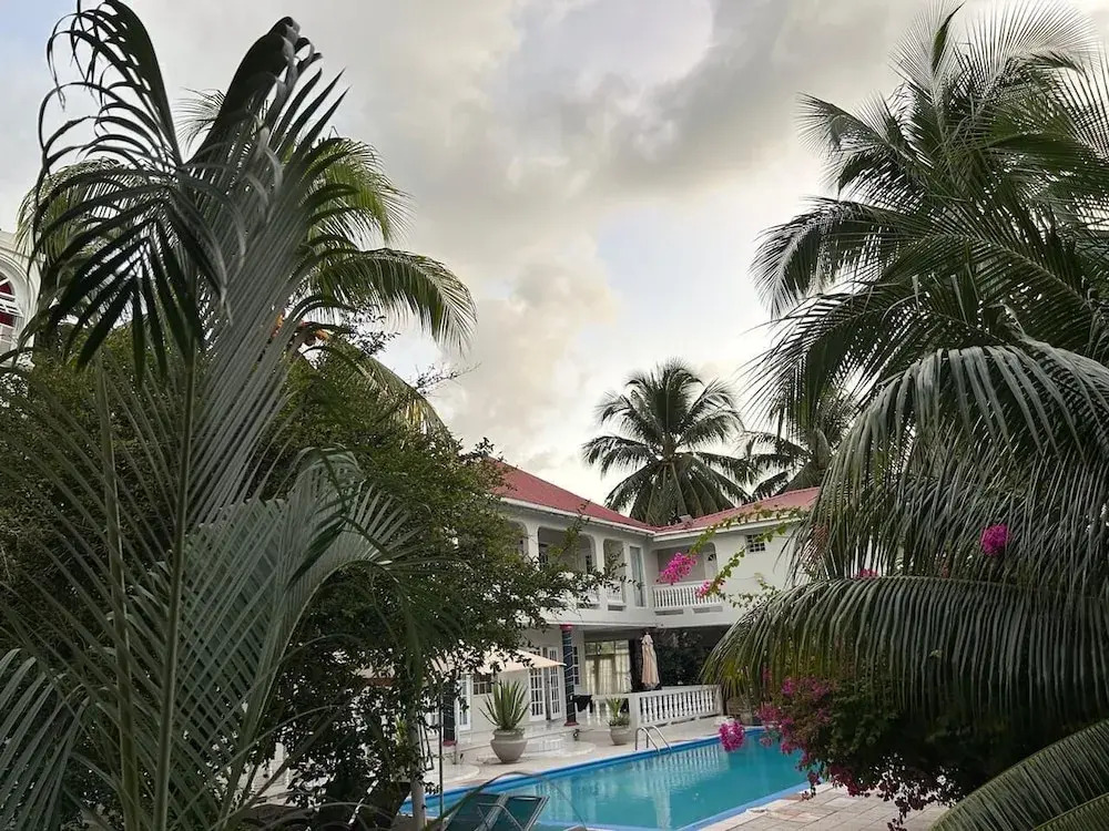 Bay Heights Escape Aparthotel