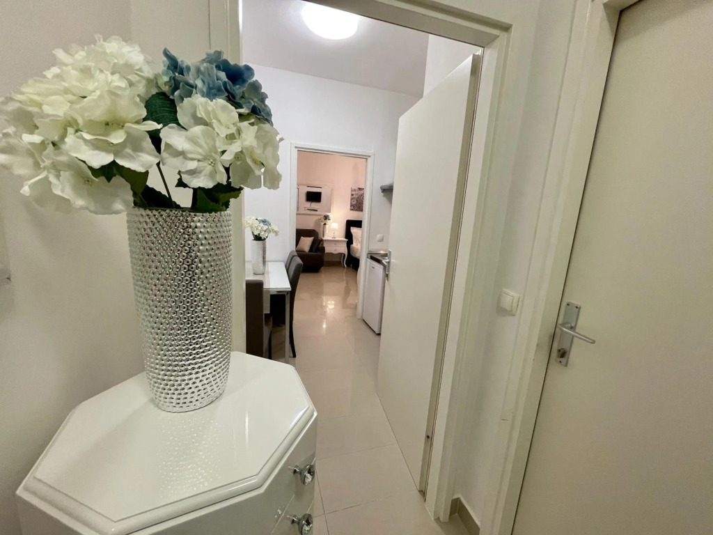 Central Square Luxury Boutique