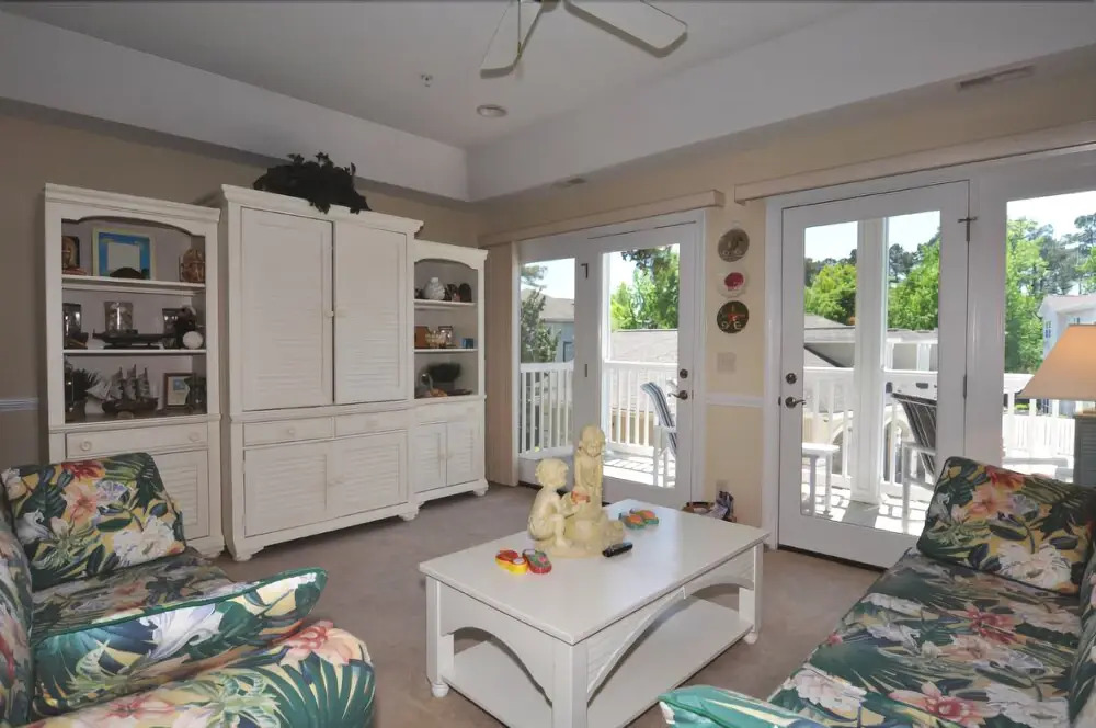 805 Colony II 3 Bedrooms 2 Bathrooms Condo