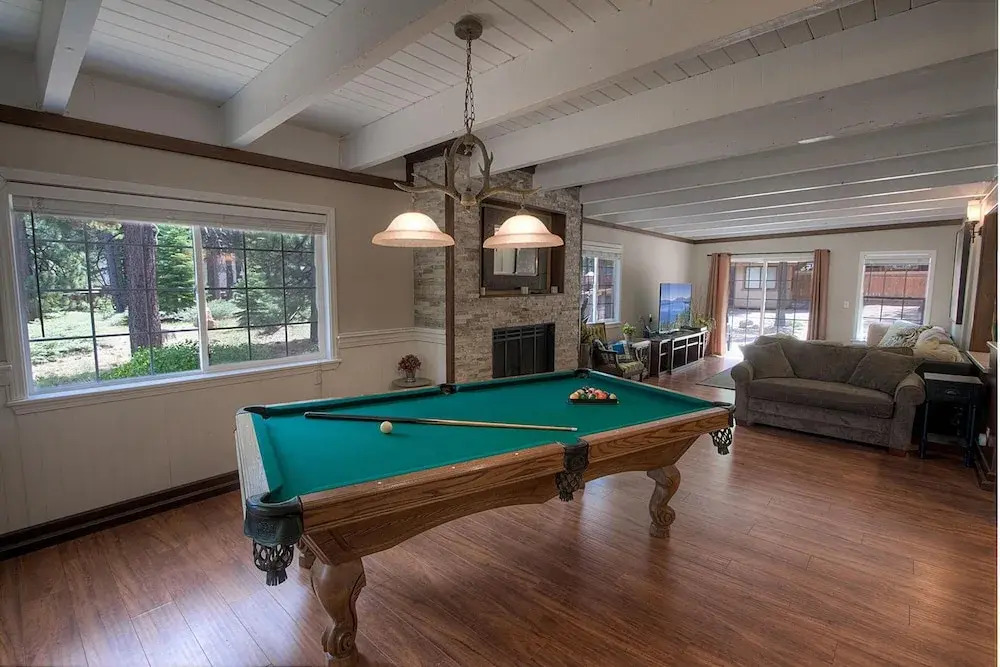 Kiowa Lake House by Lake Tahoe Accommodations