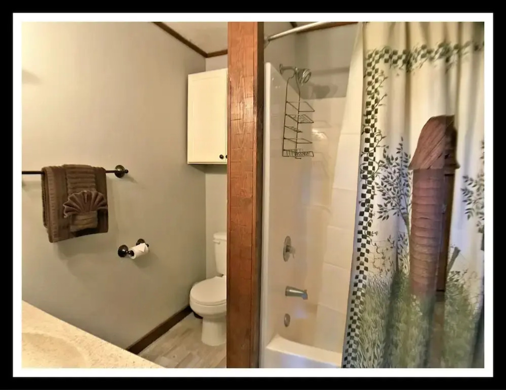 Shaconage 2 Bedrooms 1.5 Bathroom Cabin