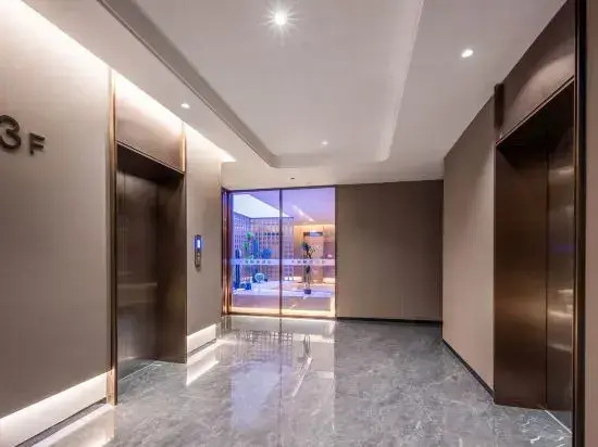 tianhai botang  hotel (balihu tiyu zhongxin  dian)