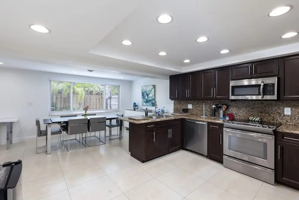 Welcome to Your Fort Lauderdale Retreat 2bed 2bath