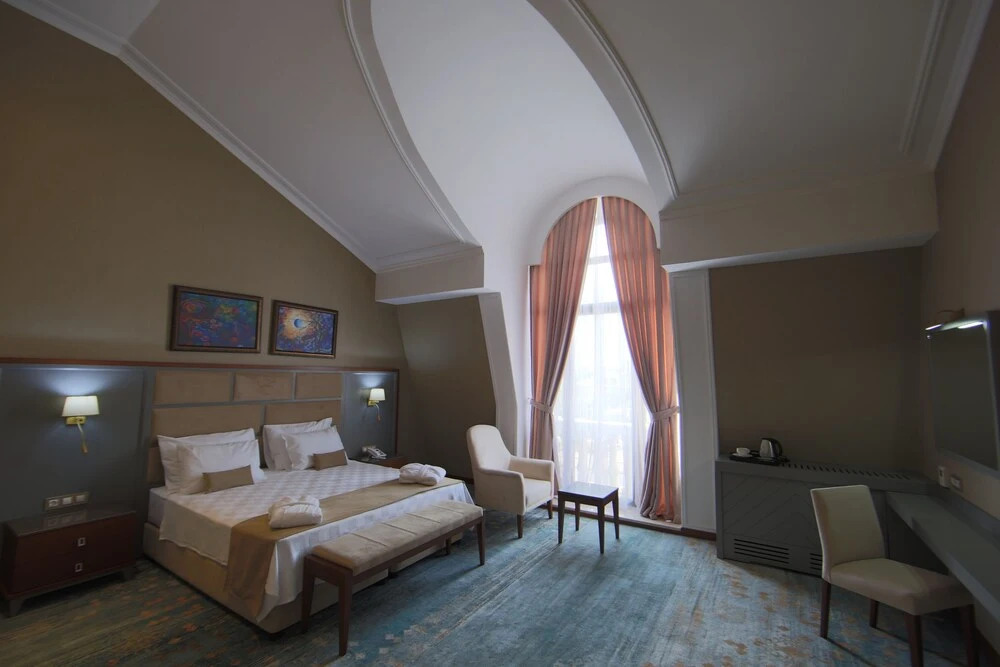 Отель Saat Meydani