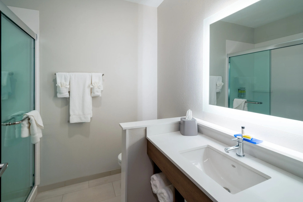 Holiday Inn Express & Suites - St Peters by IHG