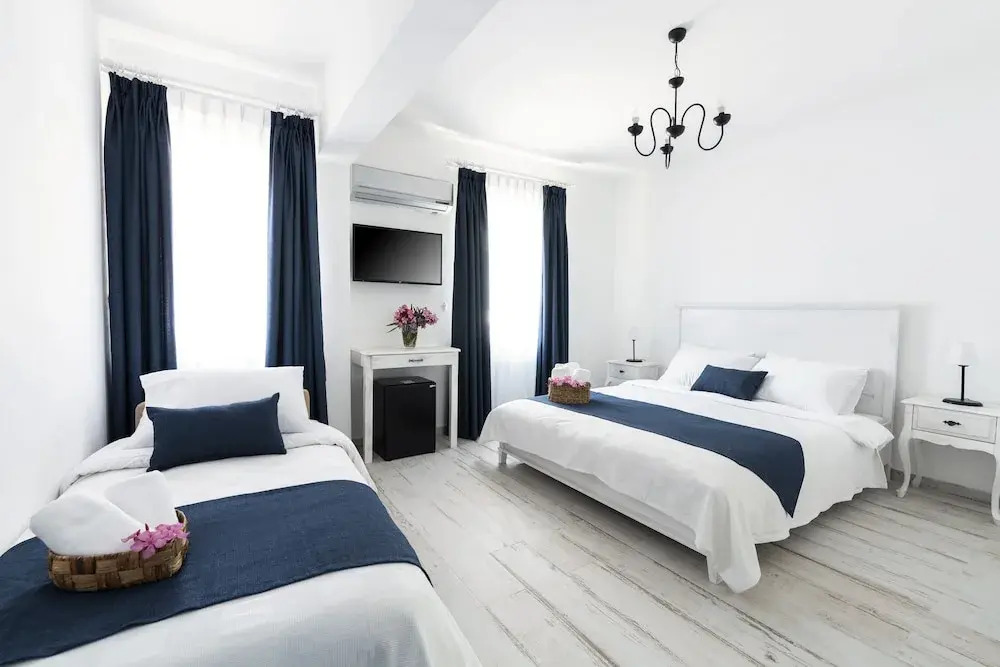 Teos Otel