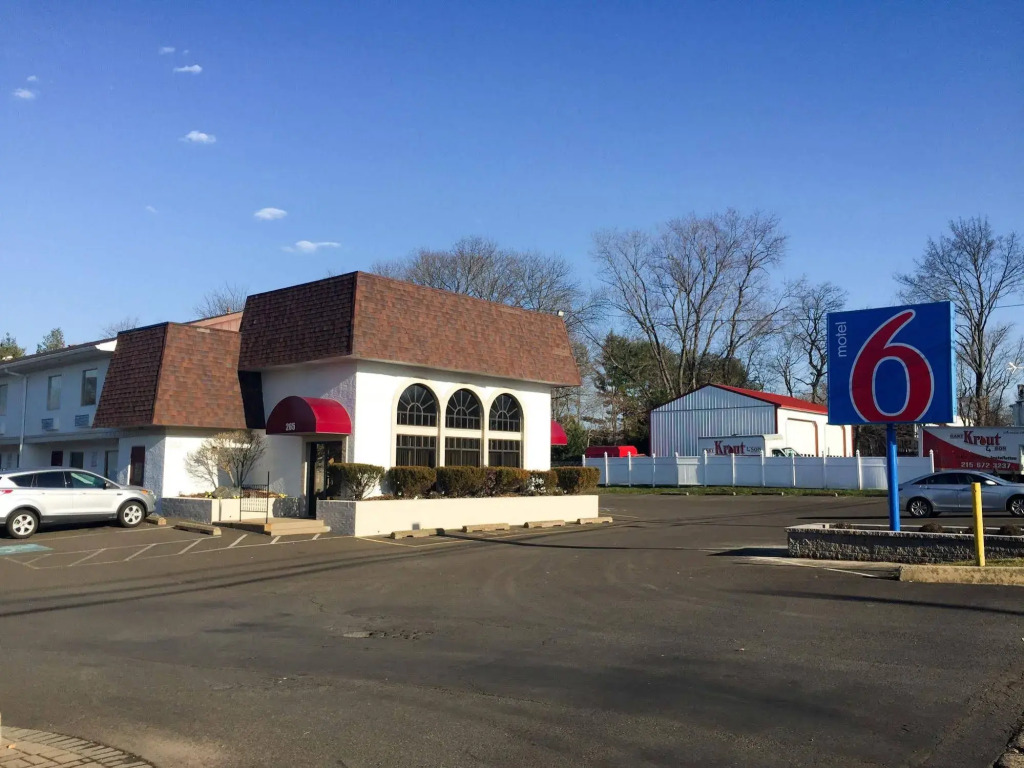 Motel 6-Warminster, PA