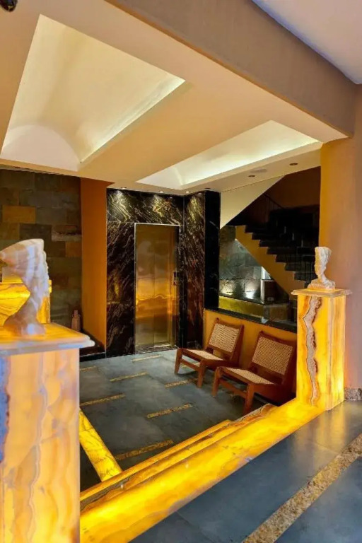 Almas Pyramids Hotel