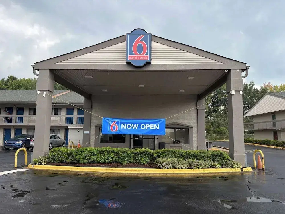 Studio 6 Suites Charlotte, NC Northlake