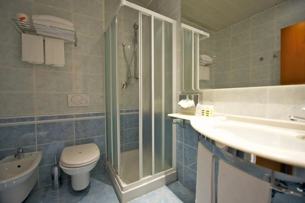 Отель Mercure Astoria Reggio Emilia