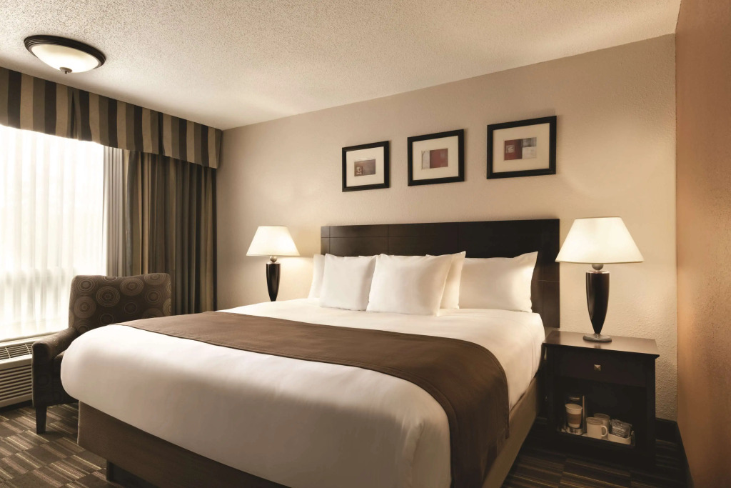 Radisson Hotel Louisville North