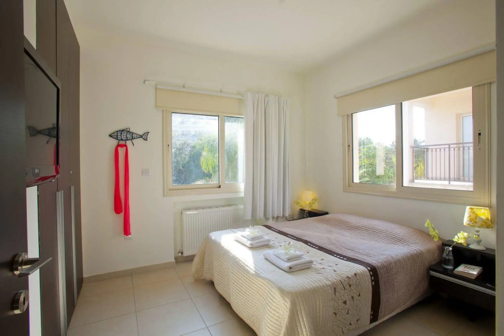 Villa Michaella - 500m from Golden Beach