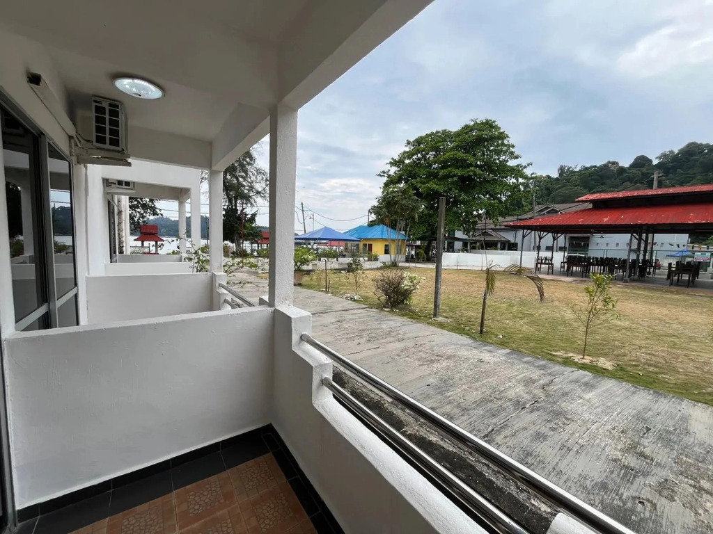 Collection O Analisa Beach Resort