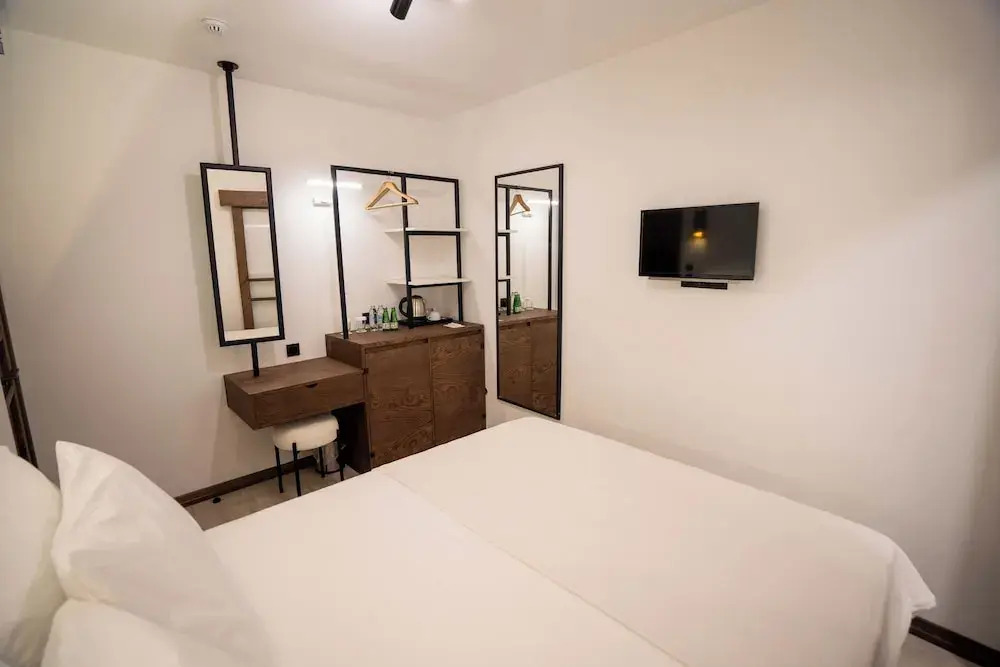 Lina Guest House
