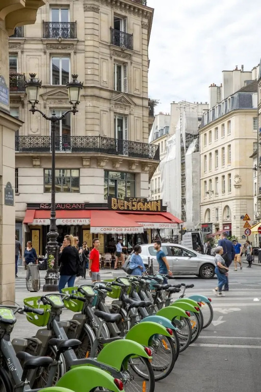 Jazzy Blues by Châtelet