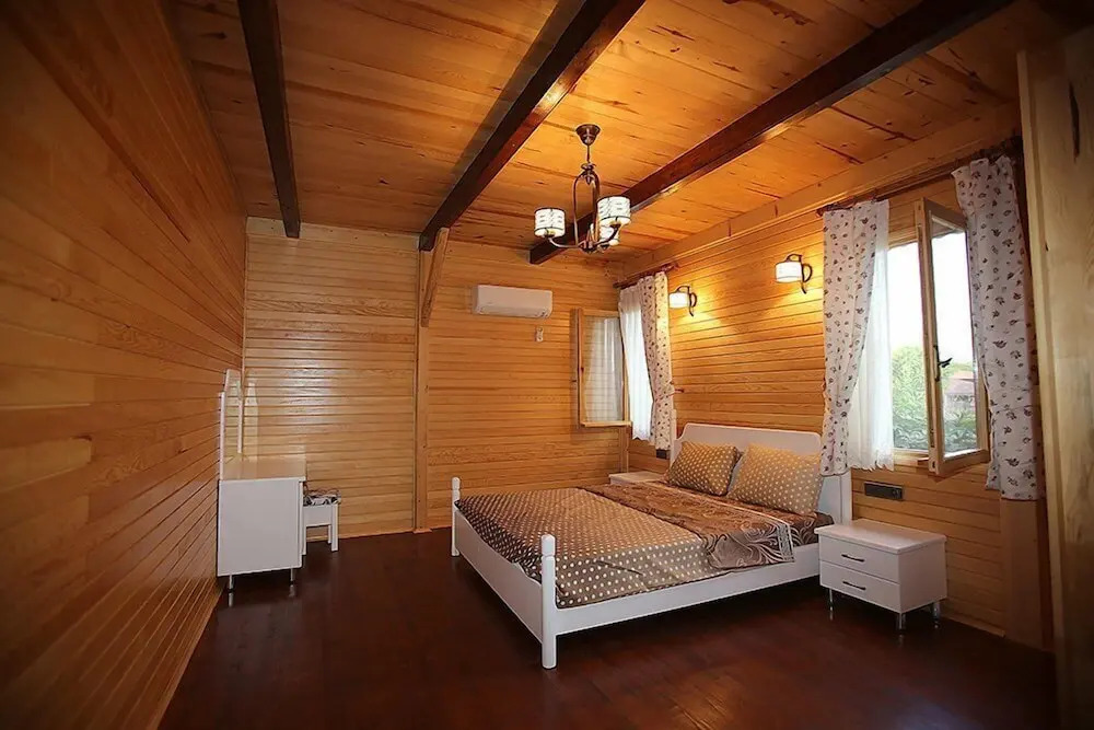 Nerissa Hotel