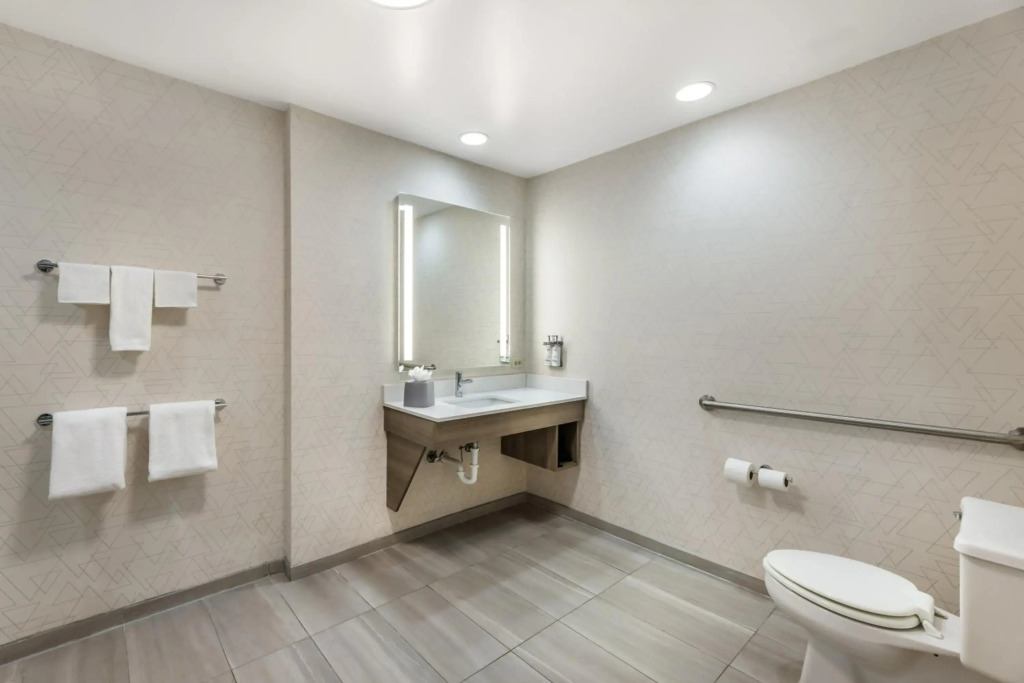 Holiday Inn Express Crestwood by IHG