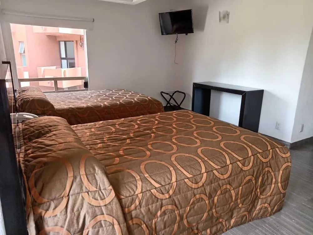 HOTEL PUNTA GALERIA