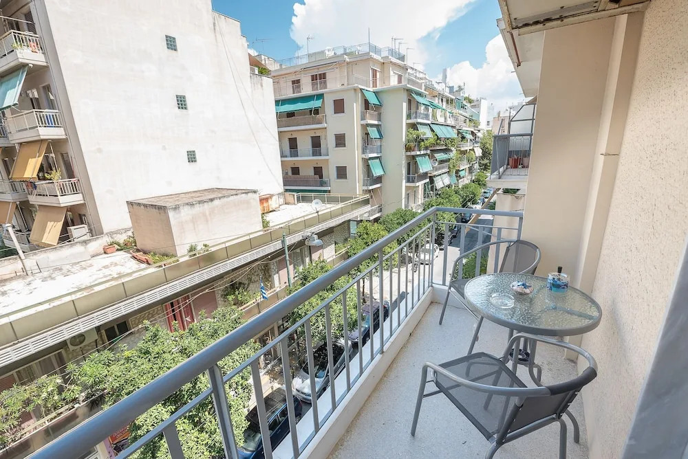 Comfy Apartment in Acropolis Area
