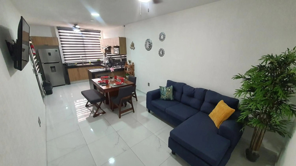 NUEVO ¡Hermoso departamento amueblado con alberca!