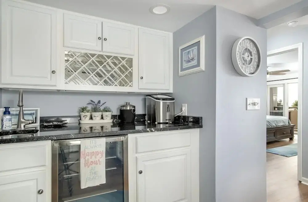 Beachwalk 205: After Dune Delight 3 Bedroom Condo by RedAwning