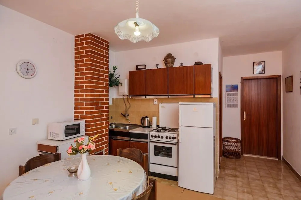 Apartments Grgin