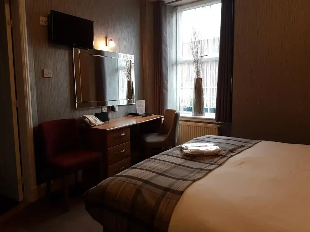 The Fairburn Hotel