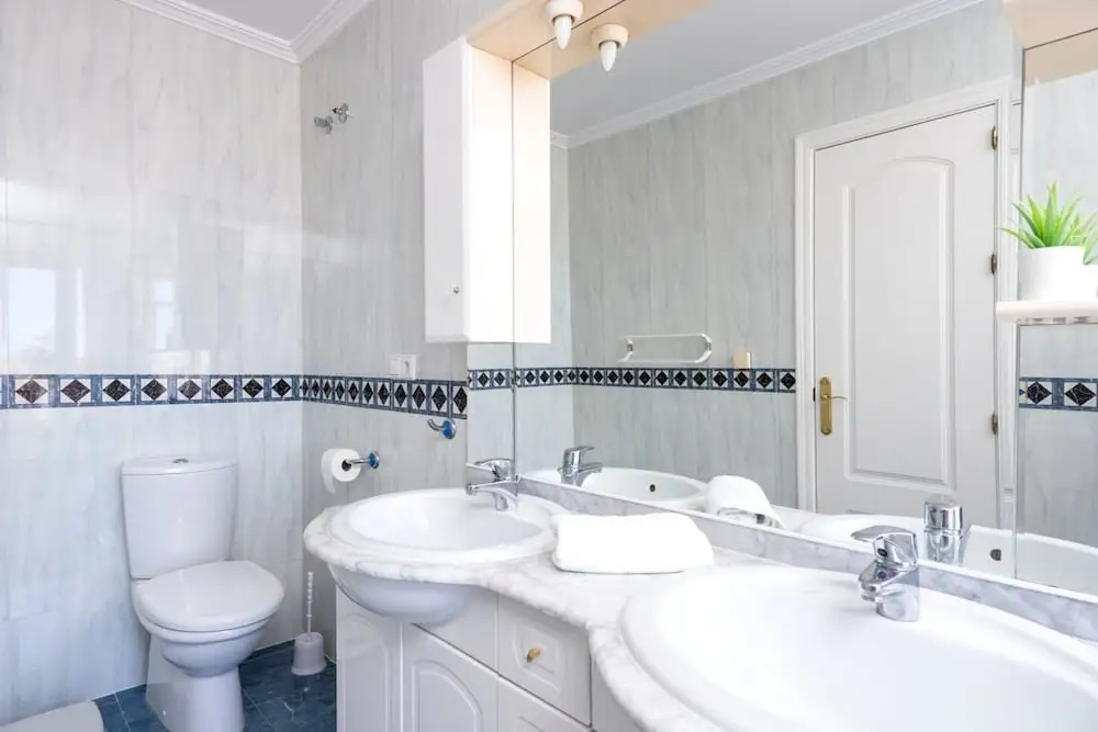 Apartment - 2 Bedrooms with Pool and WiFi - 107865