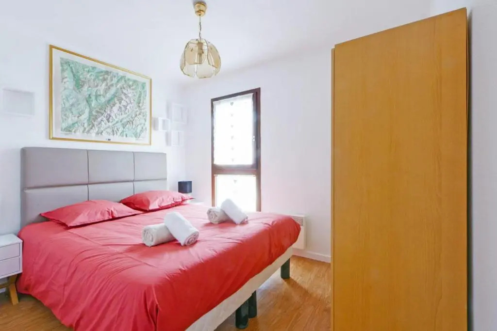 Charming and large flat with balcony 3 min to Sallanches station - Welkeys