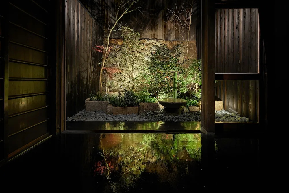 YADORU KYOTO Kagami No Yado