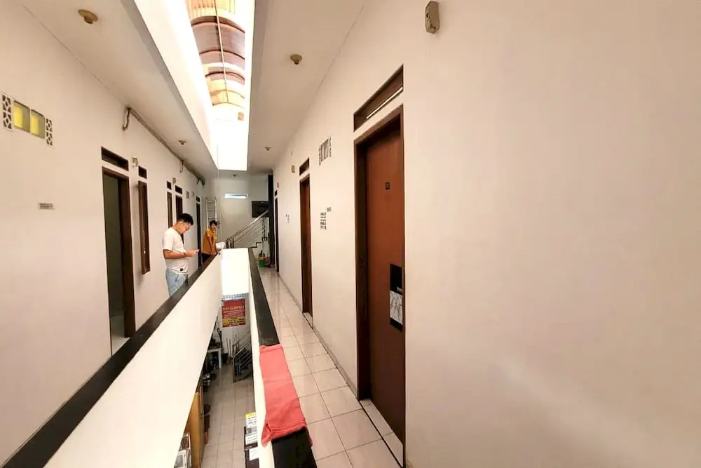 Hotel O Regol Srimahi Residence