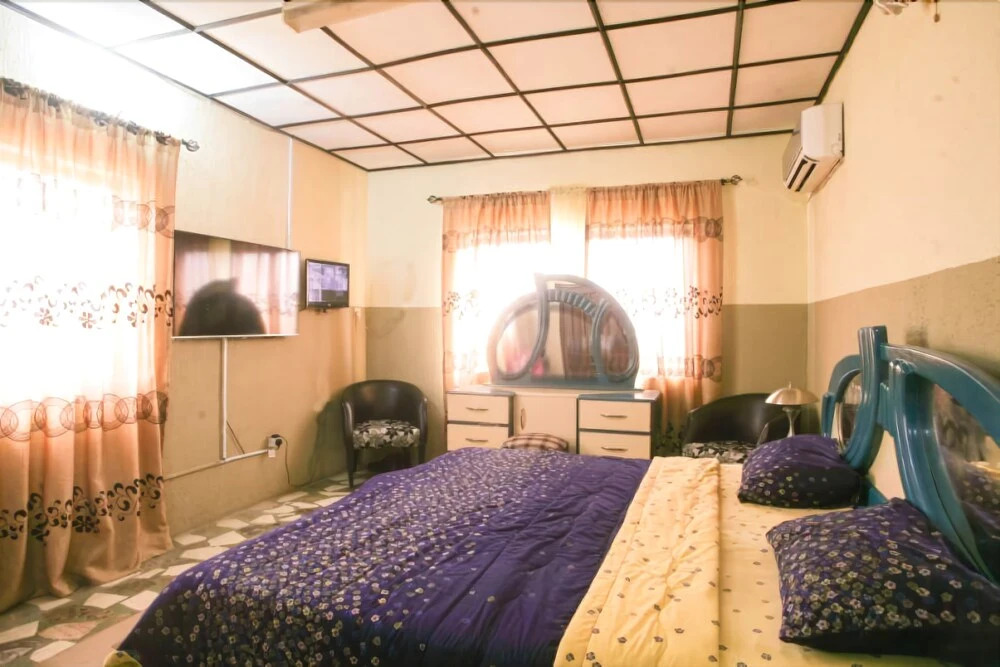 Super K Hotels
