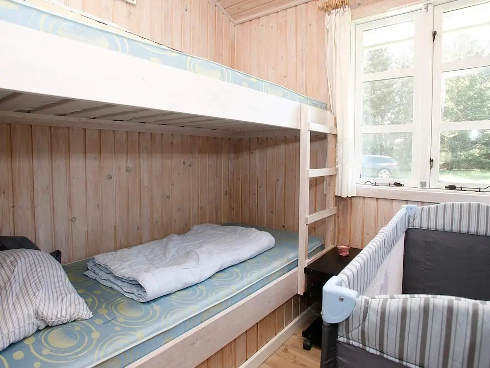6 person holiday home in Ålbæk