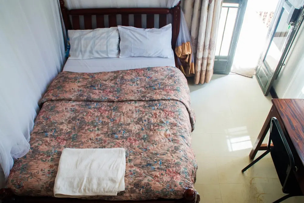 Heritage Park Hotel
