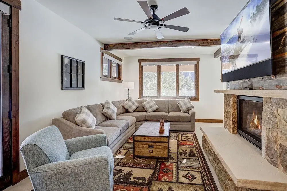 Bear Tracks 18 by SummitCove Lodging in Colorado