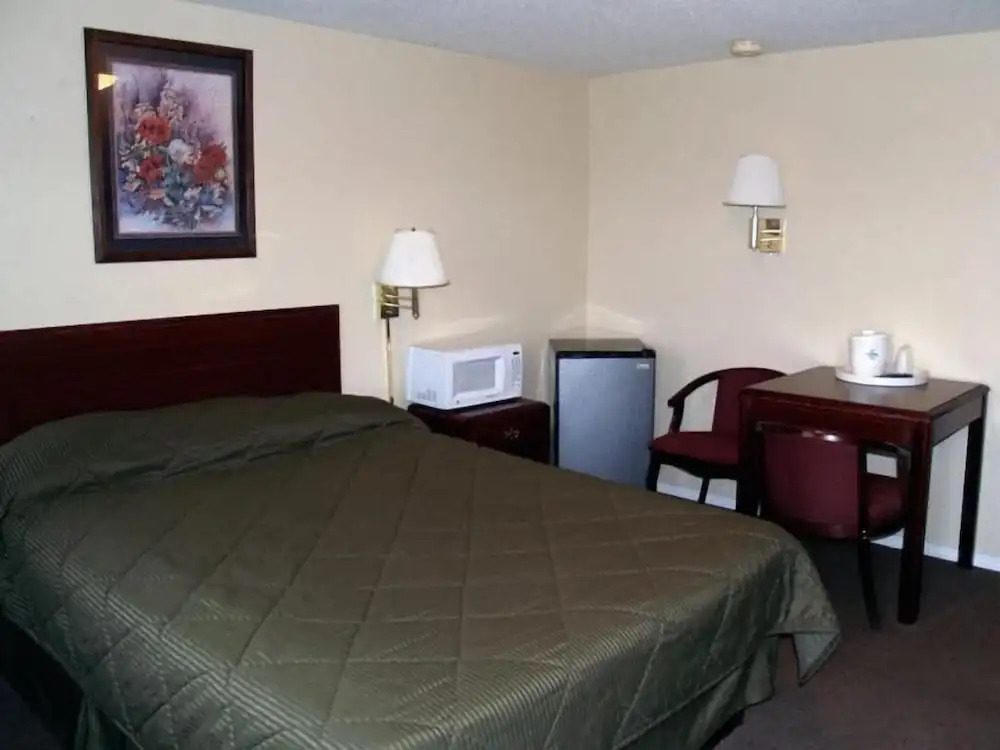 Boulevard Inn