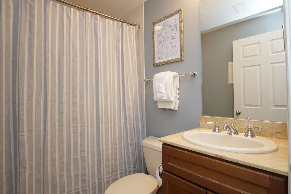 Heron PH-09 - 3 Br condo by RedAwning