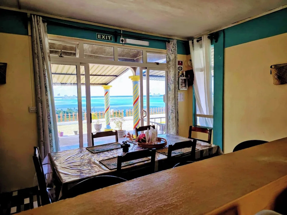 Blue Horizon Nice and Cozy