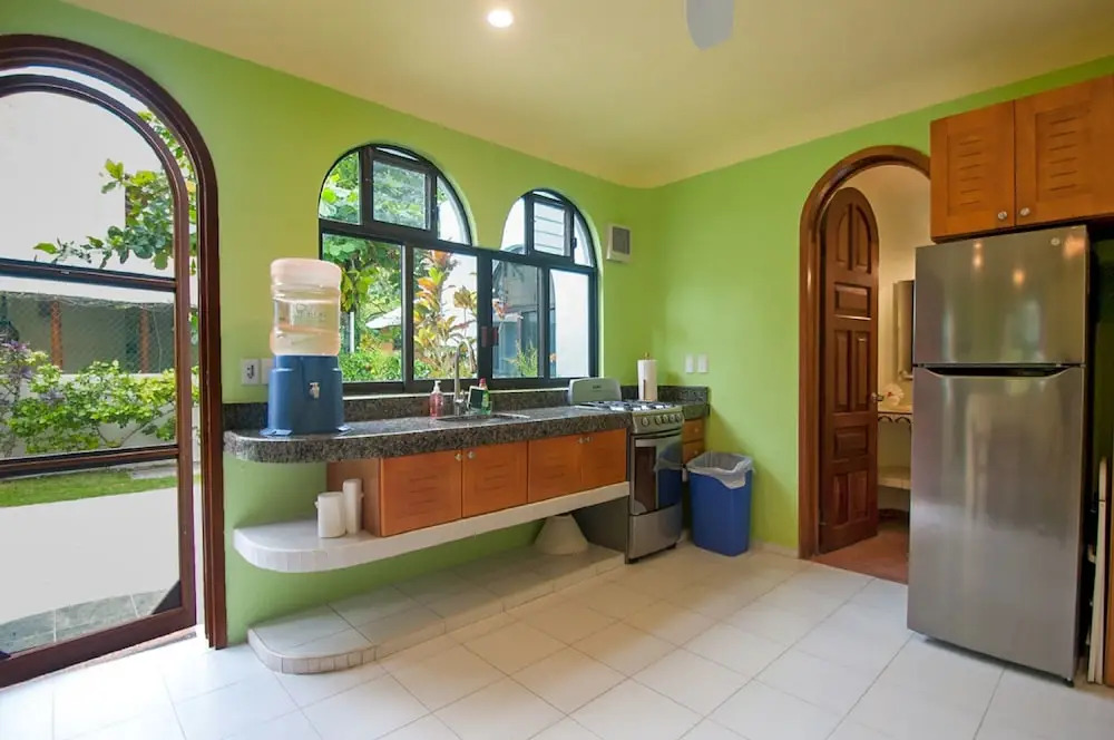 Casa Sonoma - Charming Condos Minutes from Beach & Reef