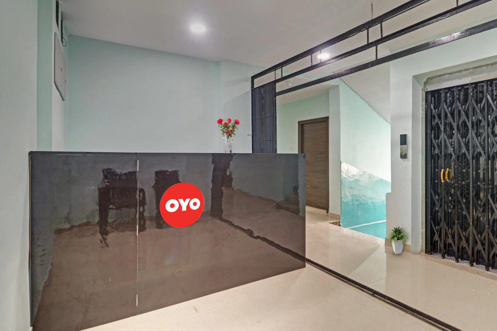 Hotel O Langar Houz Near Golconda Fort