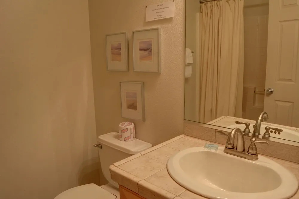 Waters Edge 104 - 1 Br Condo