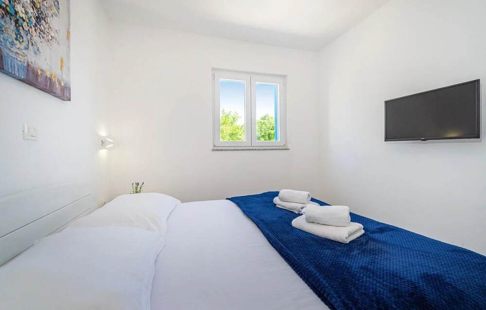 Amazing Home In Maslenica